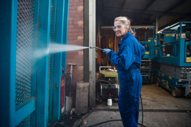 Best Factory Floor Cleaning  in Emeryville, CA