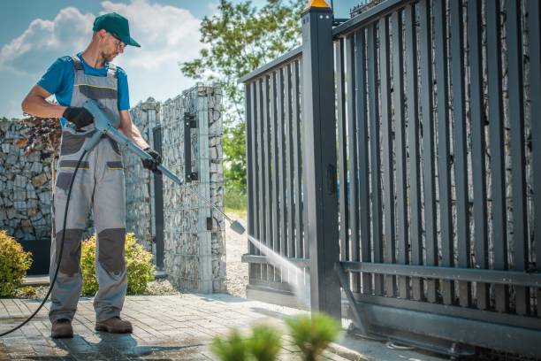 Best Gutter Cleaning  in Emeryville, CA